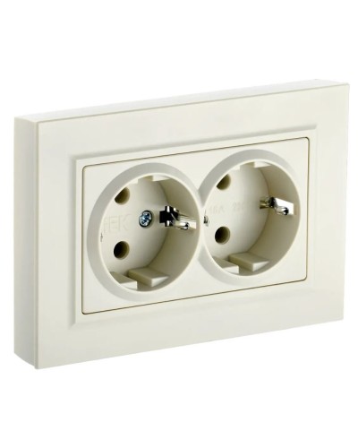 Розетка 2-местная с з/к РСш12-3-БрКр бежевый BRITE (BR-R24-16-K10-F). Розетка с заземлением с защитными шторками в сборе. IEK в Красноярске
