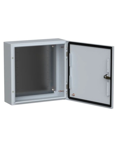 ЩМП-40.40.15 УХЛ1 IP66 400х400х150 TITAN 5 (TI5-10-N-040-040-015-66). Шкаф металлический с монтажной платой. IEK в Красноярске