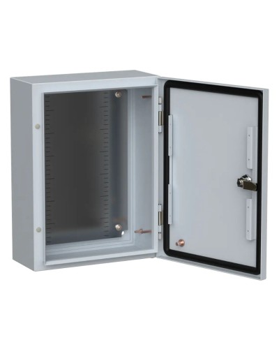 ЩМП-40.30.15 TITAN 5 УХЛ1 IP66 400x300x150 (TI5-10-N-040-030-015-66). Шкаф металлический с монтажной платой. IEK в Красноярске